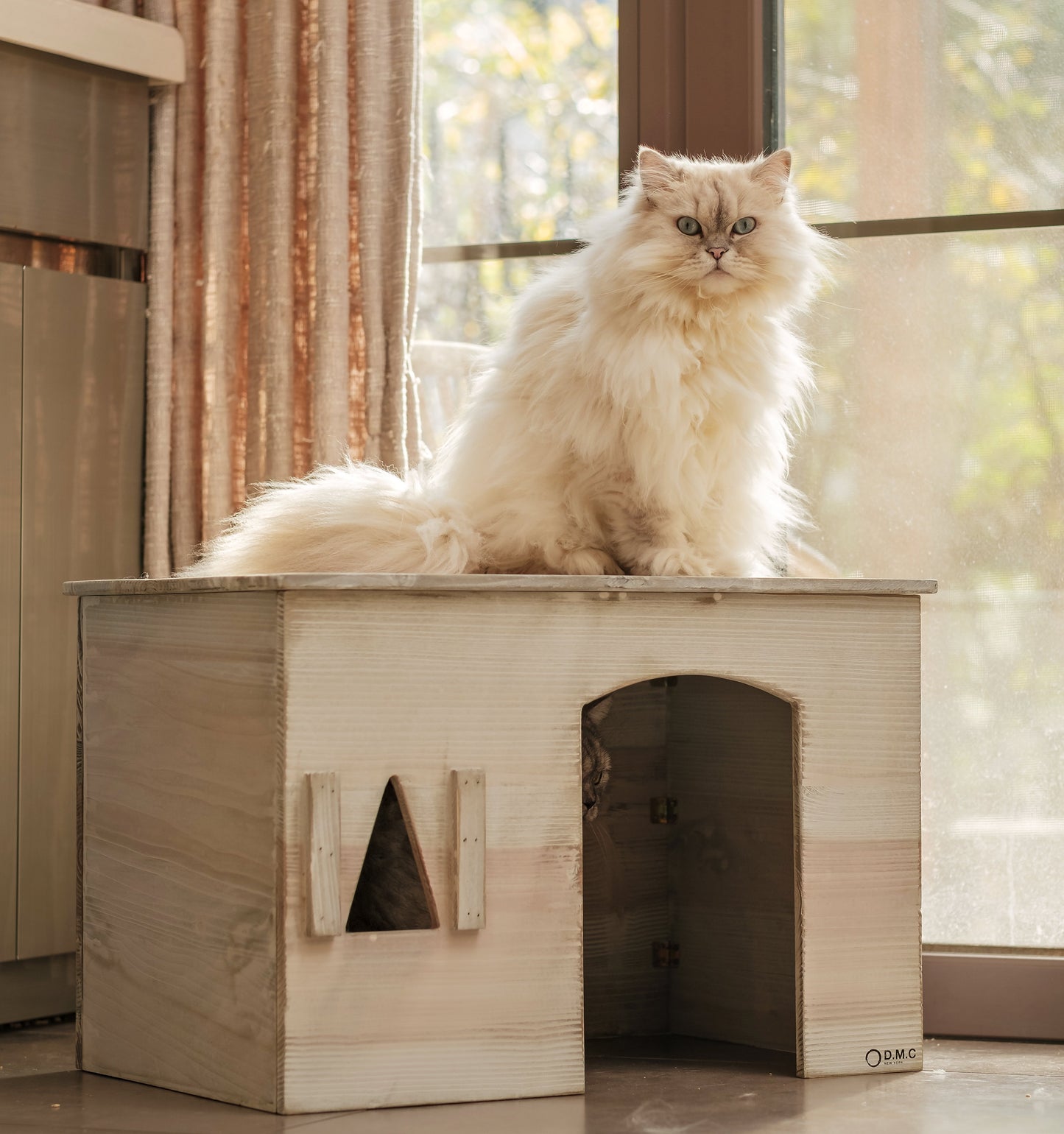 Solid Poplar Hardwood Off White Pet House for Dogs, Cats and More Indoor Pet House and Habitats Flat Top Large Space