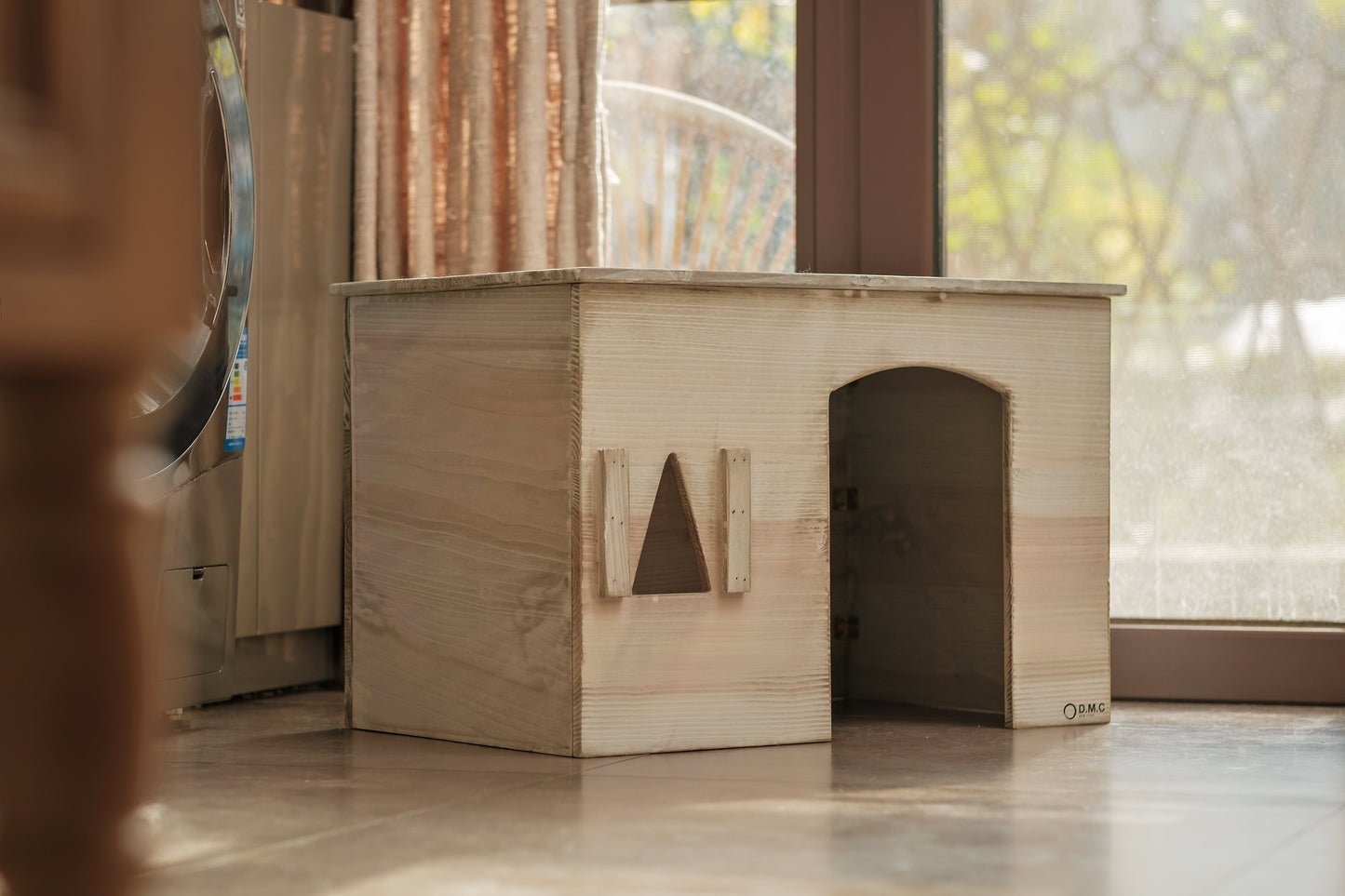 Solid Poplar Hardwood Off White Pet House for Dogs, Cats and More Indoor Pet House and Habitats Flat Top Large Space