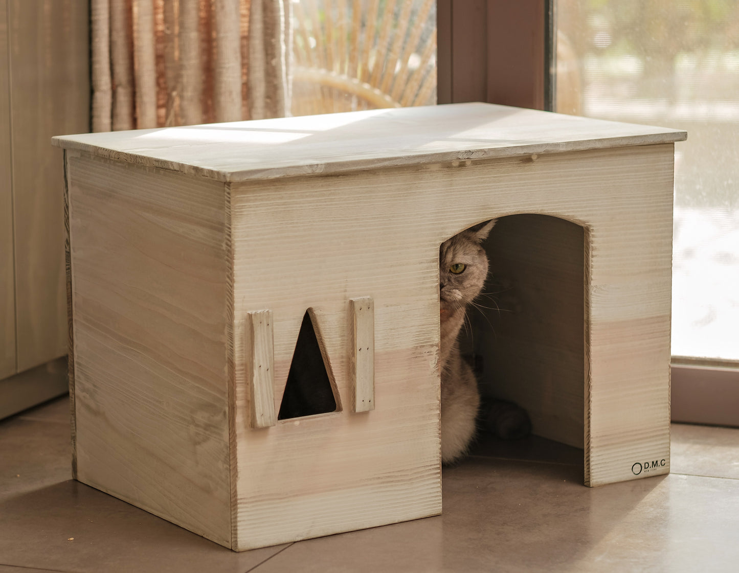 Solid Poplar Hardwood Off White Pet House for Dogs, Cats and More Indoor Pet House and Habitats Flat Top Large Space