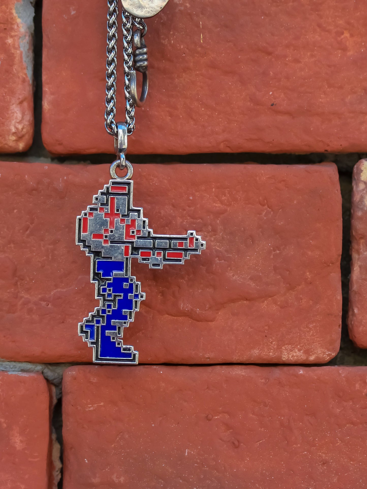 Retro 8 Bit NES S925 Silver Contra Bill Rizer Pendant Necklace
