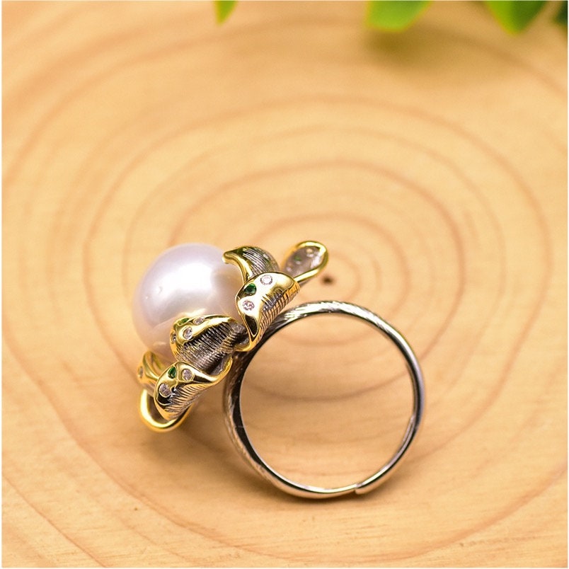925 Sterling Silver Flower Ring with large Natural Fresh Water Pearl - DMC Collection