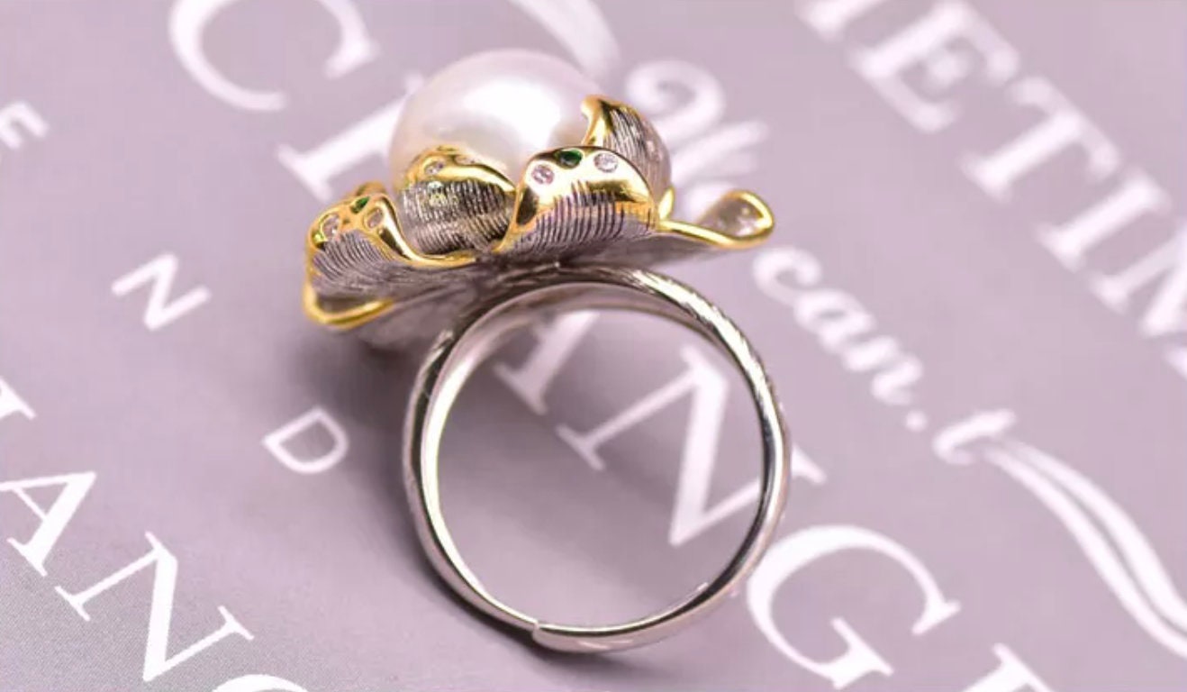925 Sterling Silver Flower Ring with large Natural Fresh Water Pearl - DMC Collection