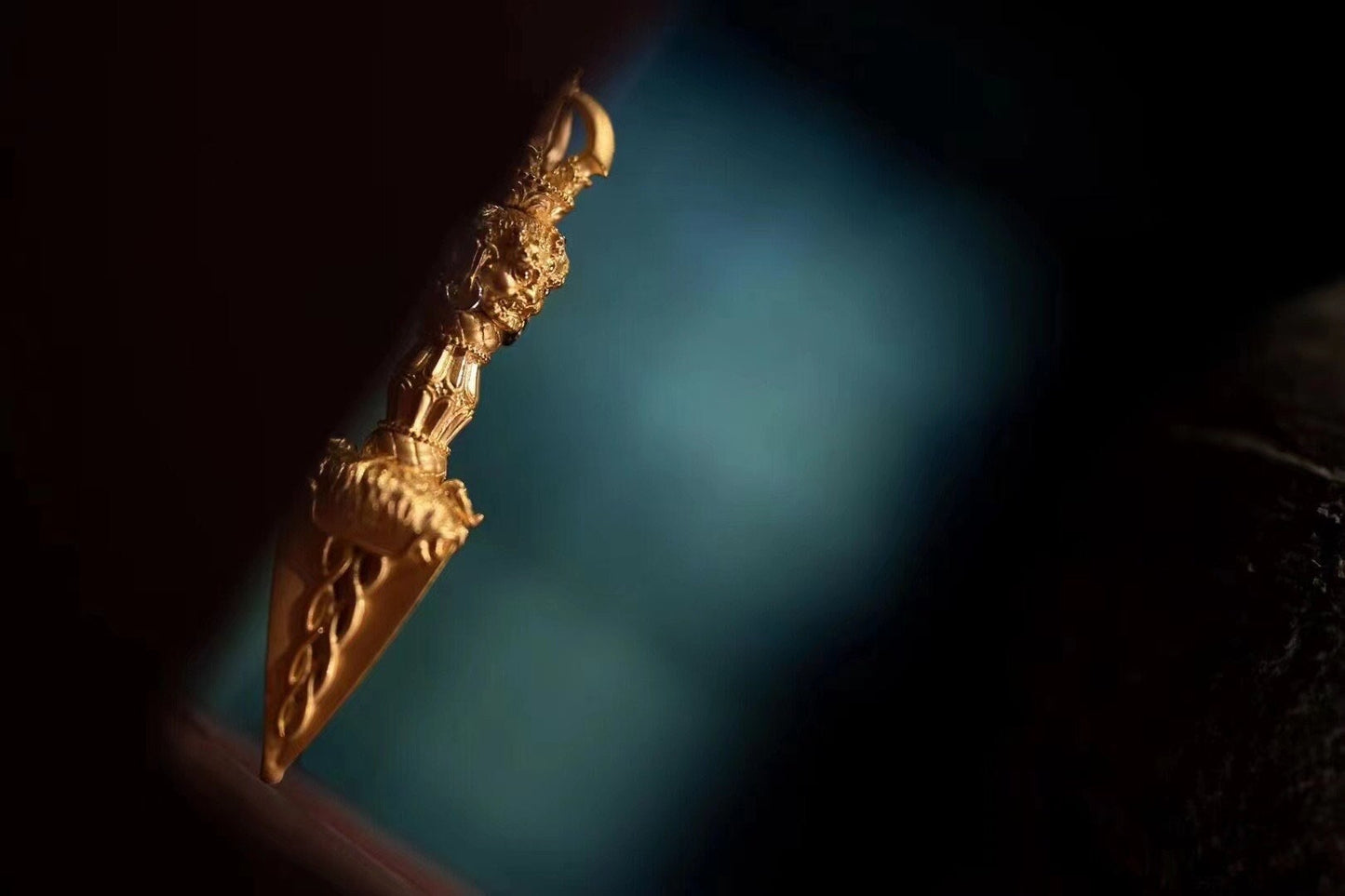 18K Solid Gold Phurba Tibetan Three-sided Vajrakila Dagger Pendant