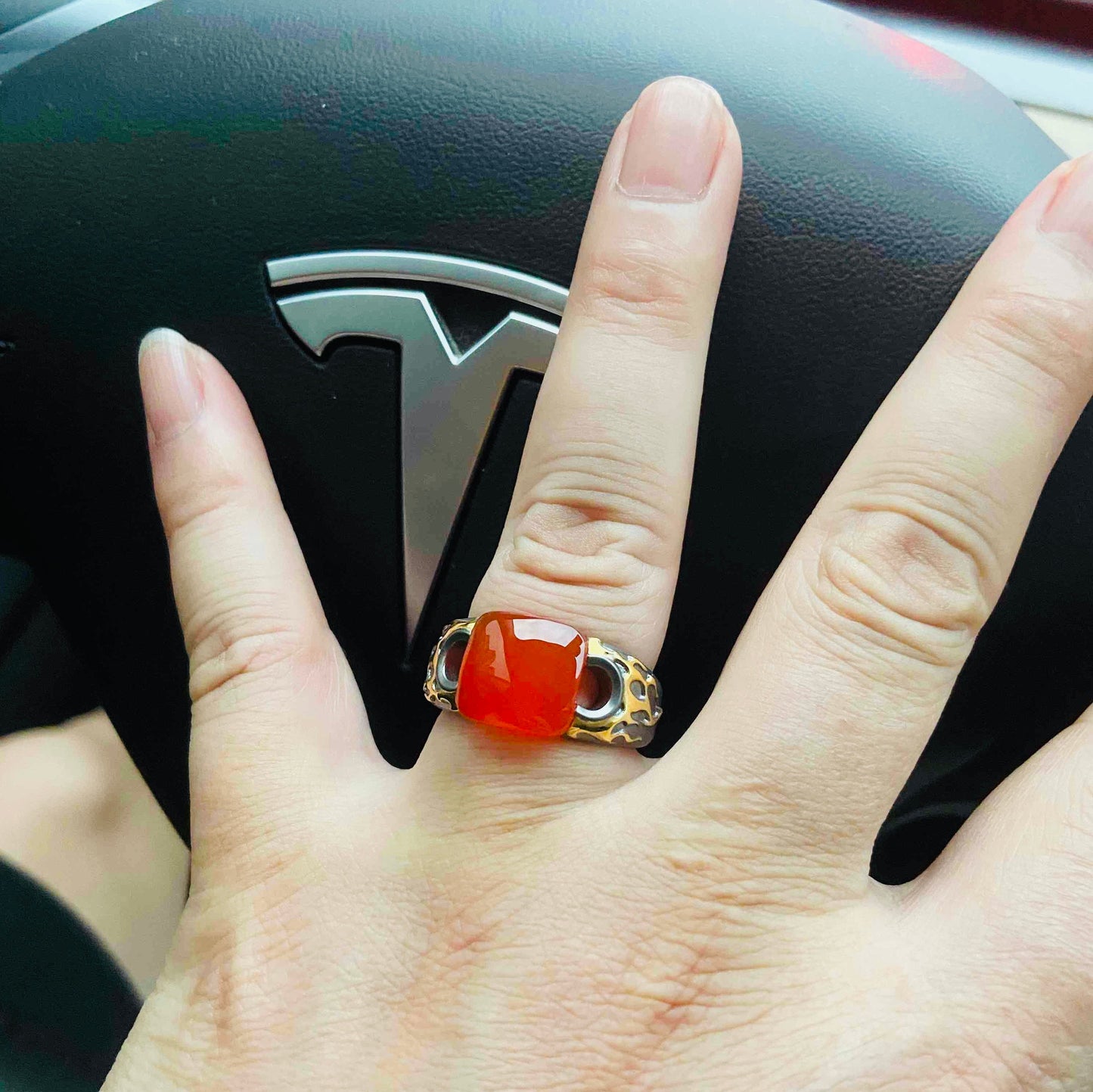 Solid 18K Ring with Premium Red Southern Agate Stone