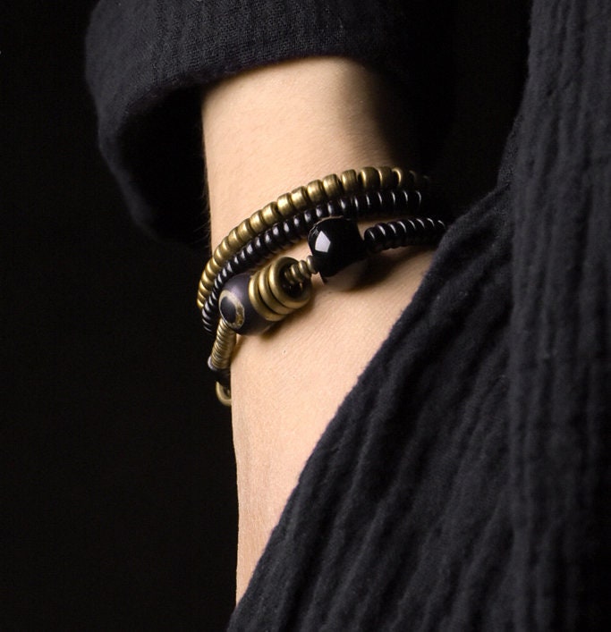 Tibetan Pyu Dzi Multilayer Bracelet Set with Natural Sandalwood Agate and Retro Brass