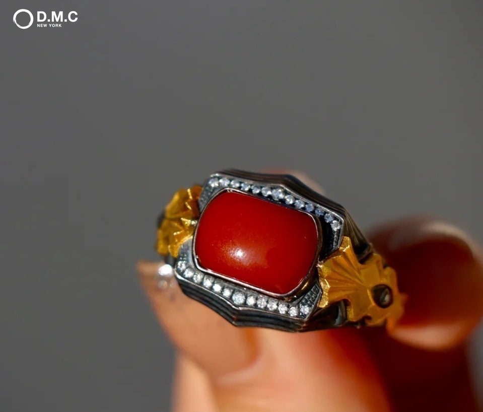 Royal Engagement Ring with 18K Gold Red Southern Agate and Black Diamonds