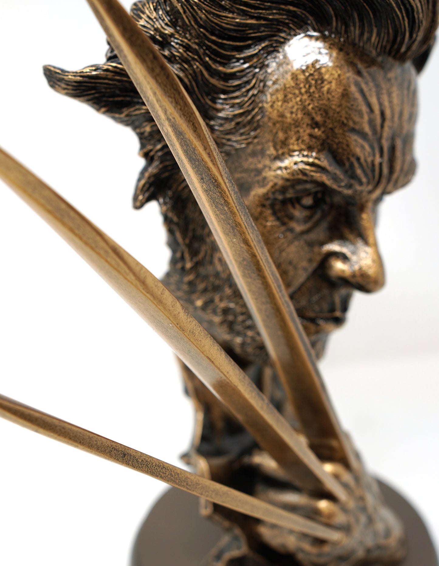 30cm Wolverine "Logan" Regin Statue Action Figure Copper