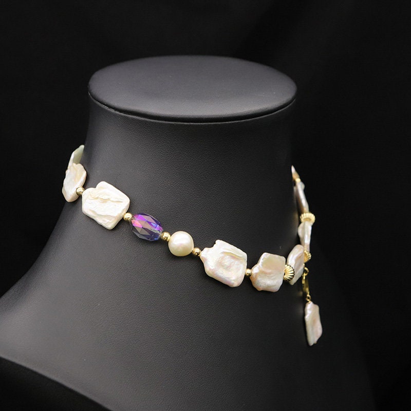 Natural large baroque pearl choker necklace with pendant