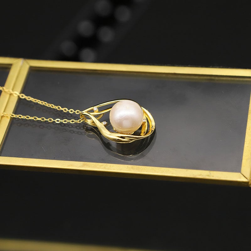 Fresh Water Pearl Necklace 18K Gold plated Sterling Silver