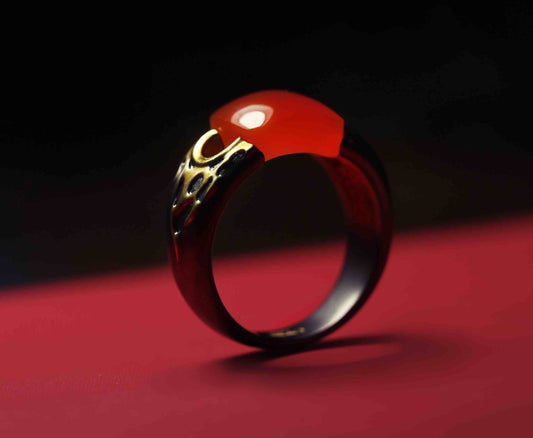 Solid 18K Ring with Premium Red Southern Agate Stone